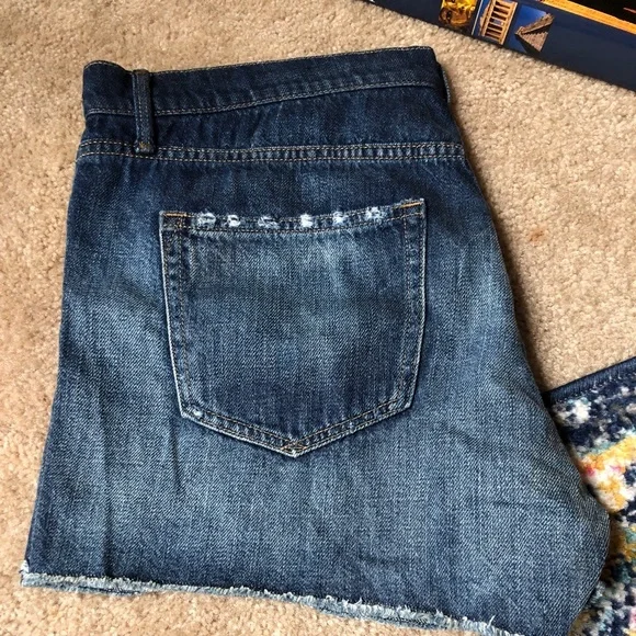 COPY - Gap women’s denim shorts - Picture 5 of 9